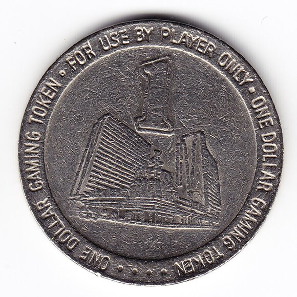 1989 Four Queens Hotel & Casino Las Vegas $1 Gaming Token (b18) - Picture 2 of 2